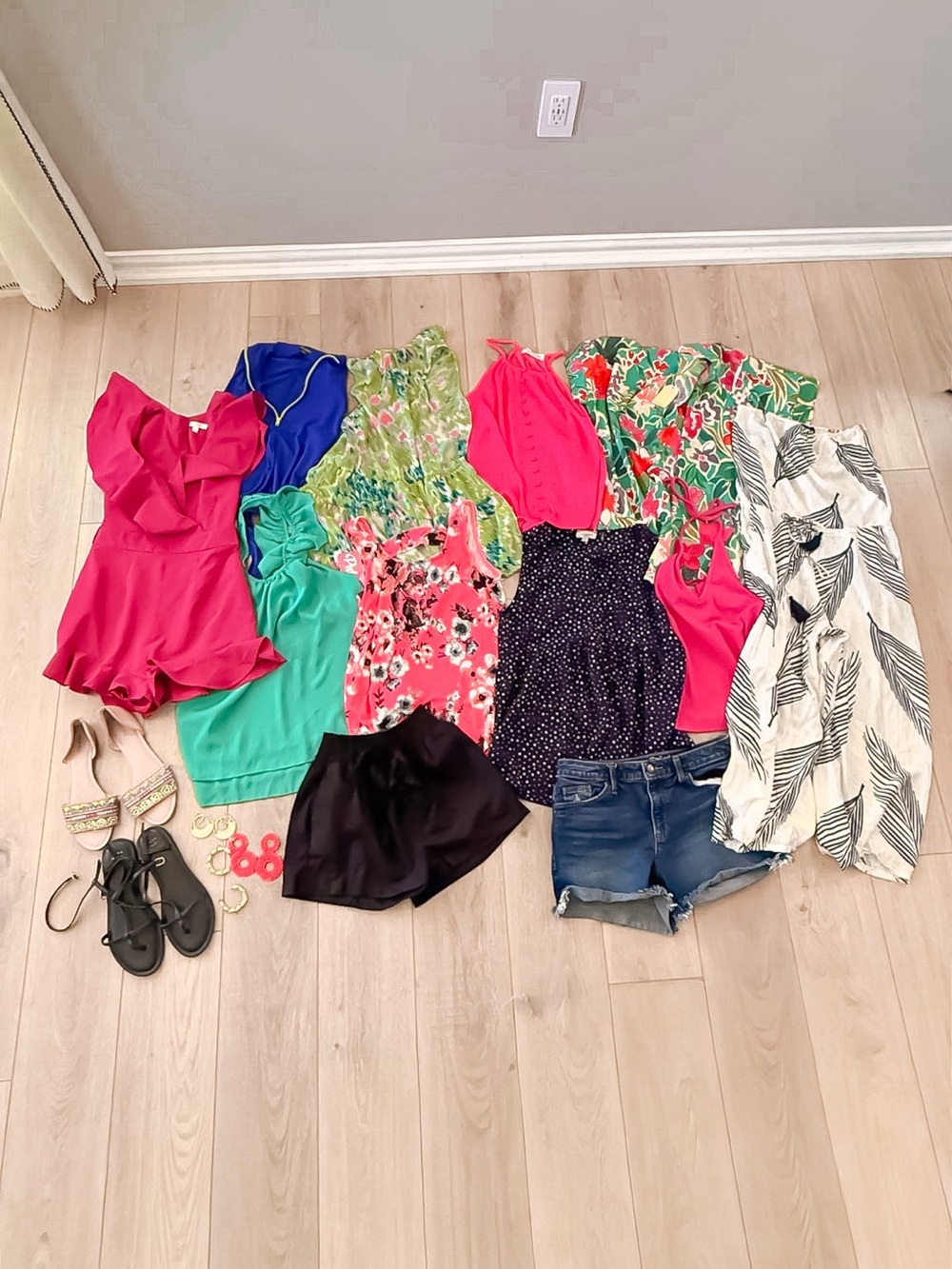 WOMENS VACATION CHIC CASUAL SPRING SUMMER CURATED BOUTIQUE CAPSULE SIZE SMALL